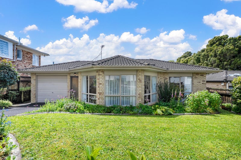 27A James Laurie Street, Henderson, Auckland - Carousel 1