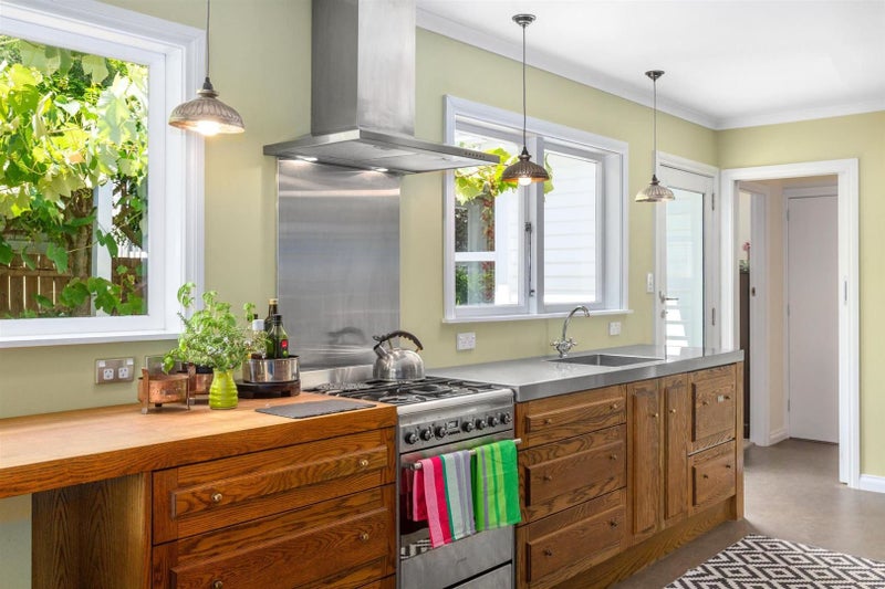 19 Paremata Crescent, Paremata, Porirua - Carousel 2