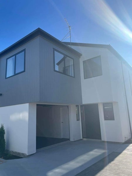 4/18 Inglis Street, Phillipstown, Christchurch - Carousel 1