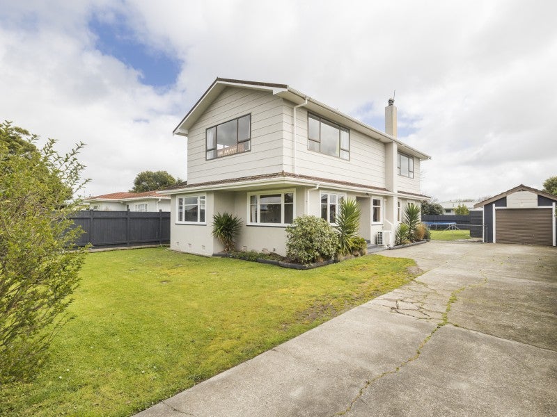 21 Glasgow Street, Takaro, Palmerston North - Carousel 1