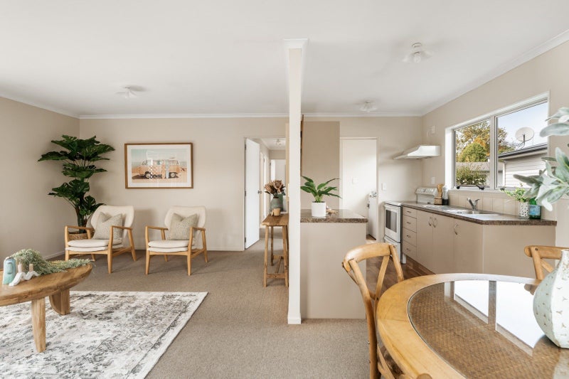 3 Kelvin Way, Judea, Tauranga - Carousel 2