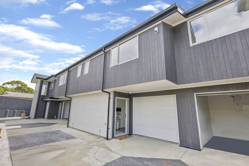 15C Vida Place, Howick, Auckland - Carousel 1