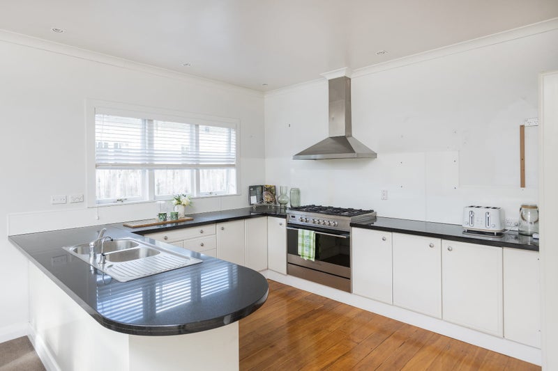 209 Stout Street, Mangapapa, Gisborne - Carousel 2