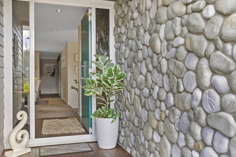 2 The Pheasant Tail, Nukuhau, Taupo - Carousel 2