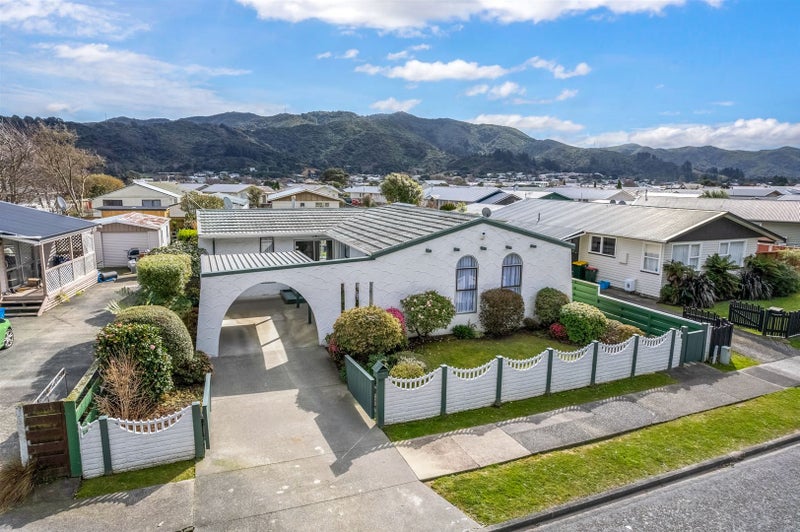 13 Trelawney Road, Wainuiomata, Lower Hutt - Carousel 2