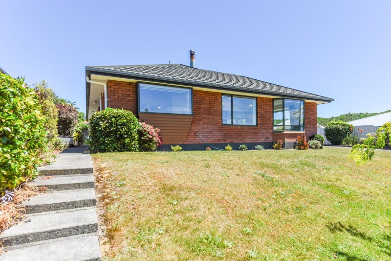 20 Ranui Street, Waikawa, Picton - Carousel 2