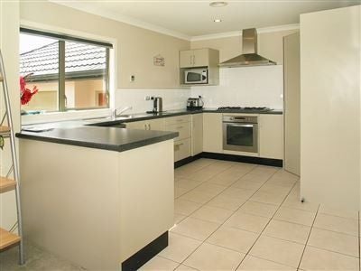 24 Dusky Crescent, Aotea, Porirua - Carousel 2