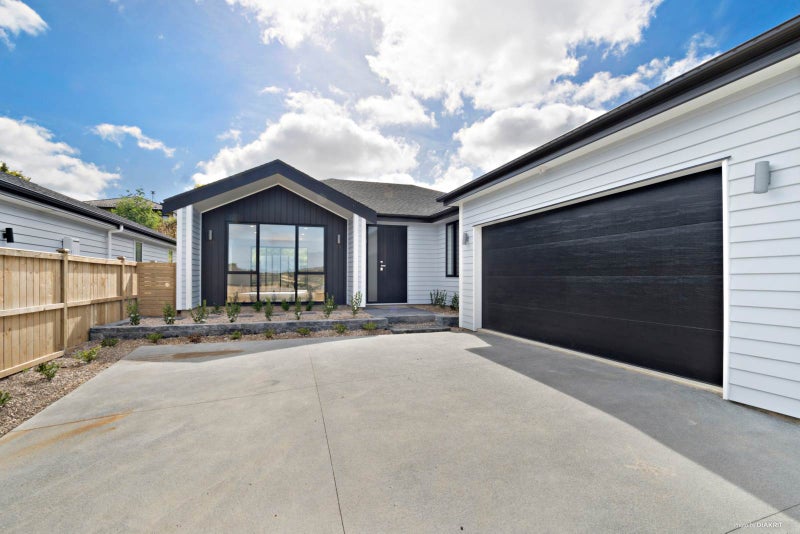 6 Tararua Street, Massey, Auckland - Carousel 2