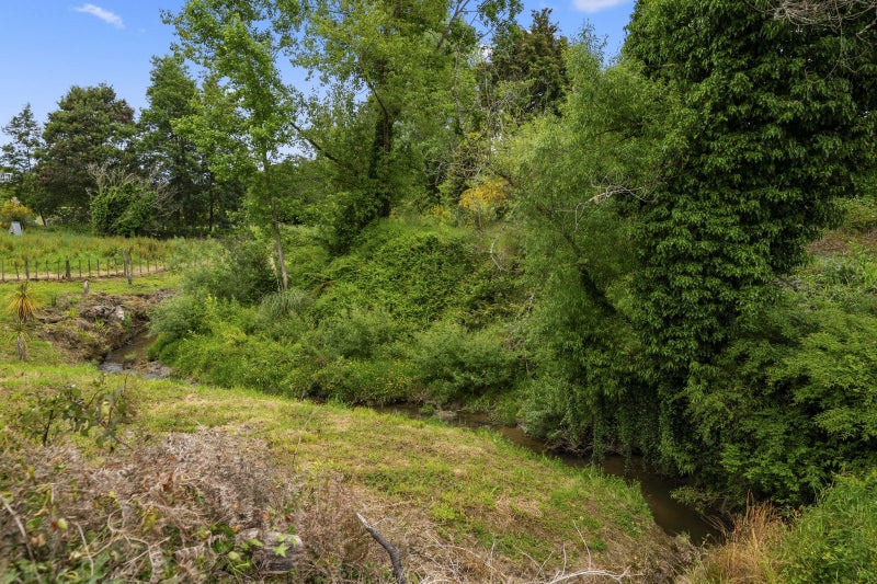 14 Hillsview Crescent, Taumarunui - Carousel 21