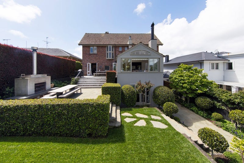 9 Takutai Street, Parnell, Auckland - Carousel 1