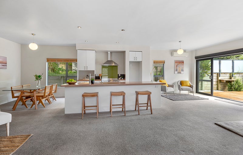 7 Rarangi Way, Owhiro Bay, Wellington - Carousel 1