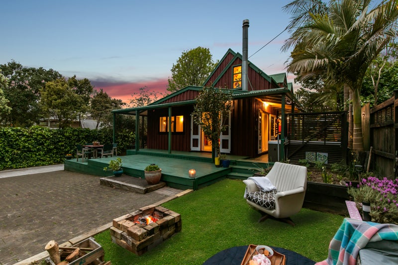 7 John Bracken Way, Beach Haven, Auckland - Carousel 26