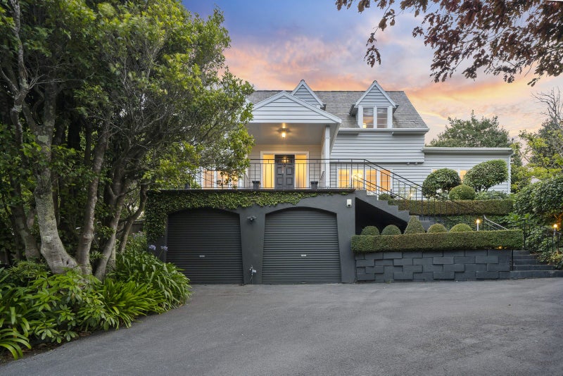 1 Homewood Avenue, Karori, Wellington - Carousel 1