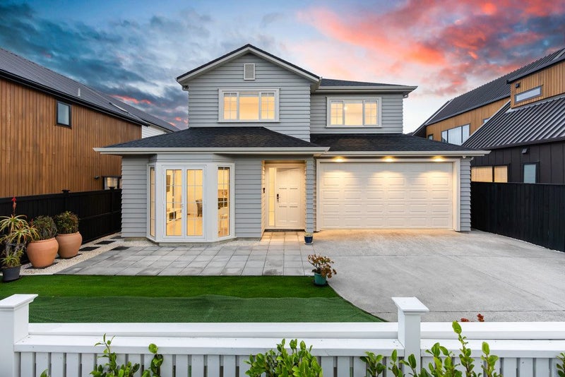 11 Keel Street, Long Bay, Auckland - Carousel 2