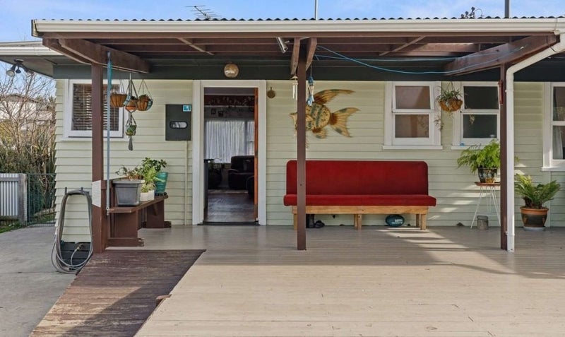 1 Rimuvale Street, Pukehangi, Rotorua - Carousel 2