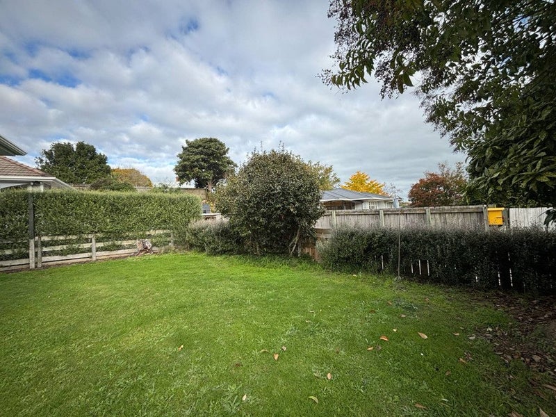 10 Wiremu Street, Hamilton East, Hamilton - Carousel 12