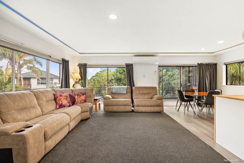 18 Florence Daly Place, Mount Roskill, Auckland - Carousel 2