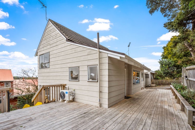 1/20 Waiau Street, Torbay, Auckland - Carousel 27