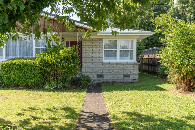 10 Erika Place, Fairview Downs, Hamilton - Carousel 2