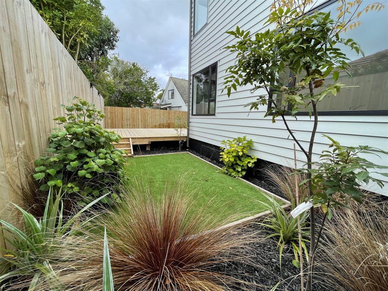 37E TAWHIRI Road, One Tree Hill, Auckland - Carousel 11