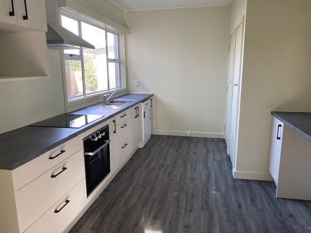 713 Roberts Street, Hastings, Hastings - Carousel 2