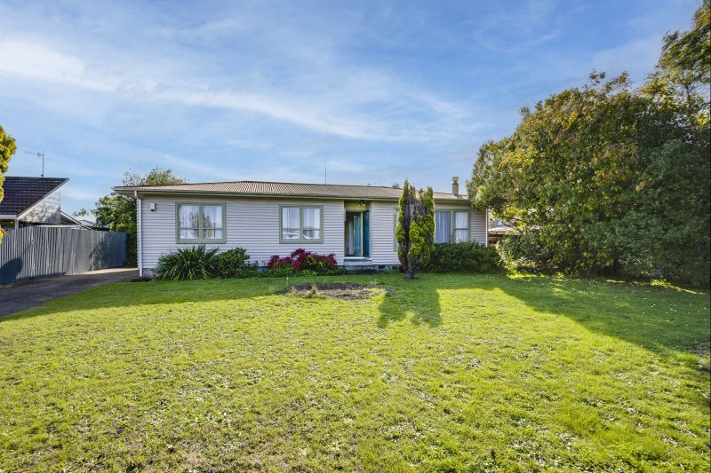 59 Leicester Avenue, Tamatea, Napier - Carousel 1