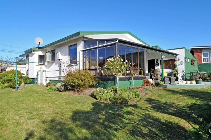 7 Erskine Place, Saint Clair, Dunedin - Carousel 1