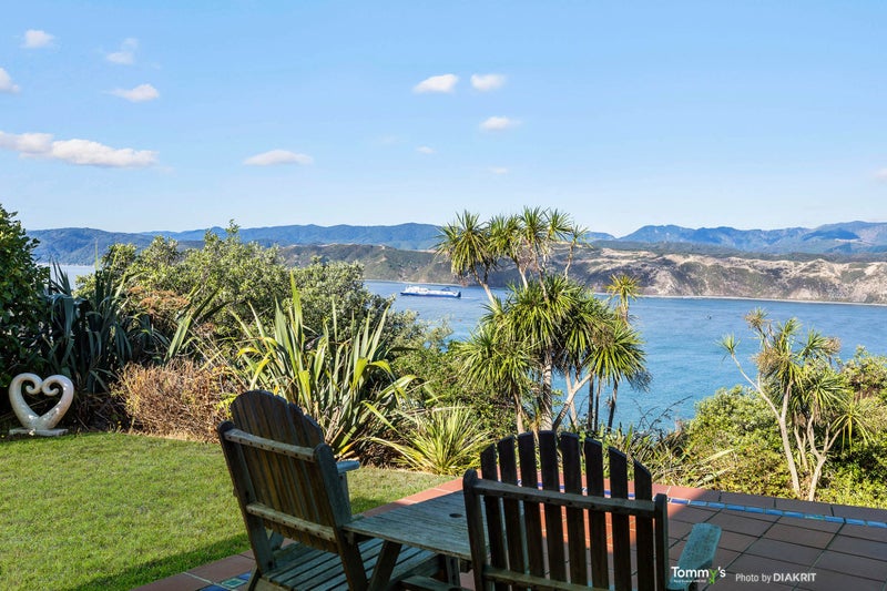 17 Bowes Crescent, Strathmore Park, Wellington - Carousel 2