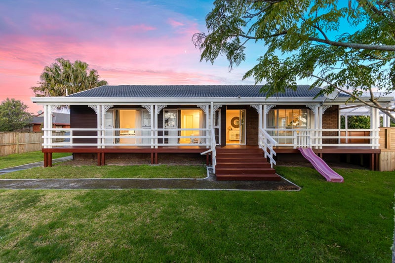 12 Nedlands Place, Burswood, Auckland - Carousel 1