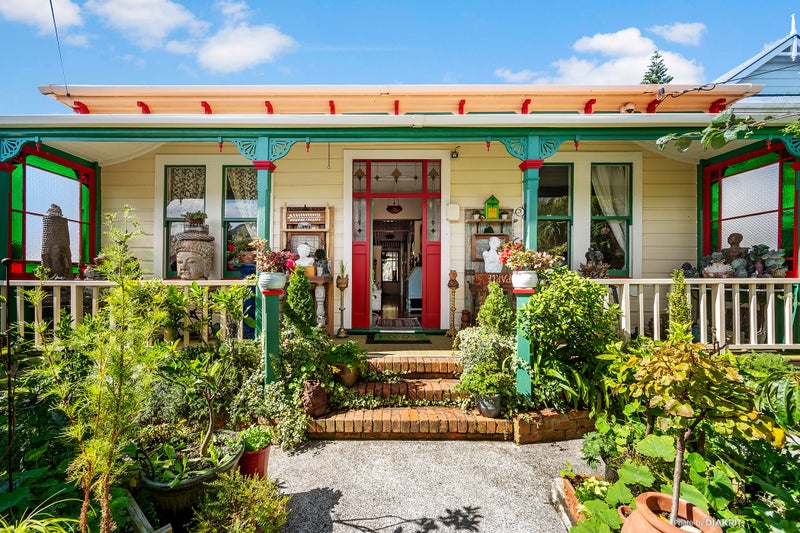 159 Hanson Street, Newtown, Wellington - Carousel 1