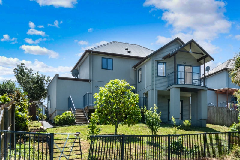 3 Sonoma Crescent, Oteha, Auckland - Carousel 2