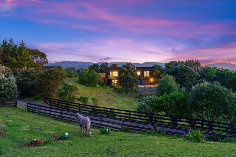 2A Otaihanga Road, Paraparaumu Beach, Paraparaumu - Carousel 1