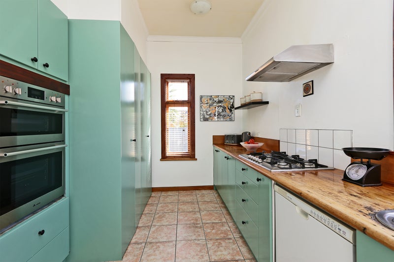 133A Frederick Street East, Mayfair, Hastings - Carousel 1