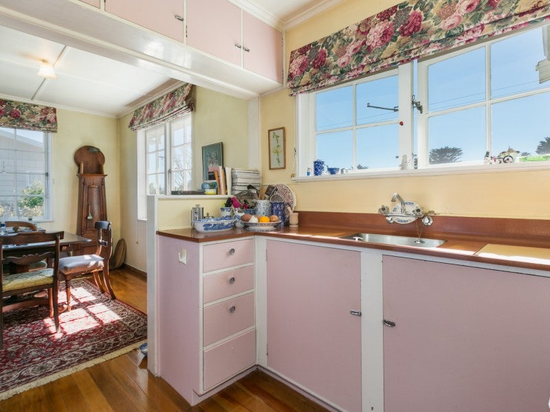 40 Balliol Avenue, Pirimai, Napier - Carousel 2