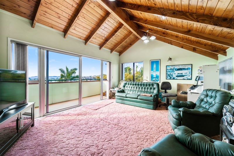 7 Fairway Avenue, Red Beach, Red Beach - Carousel 2