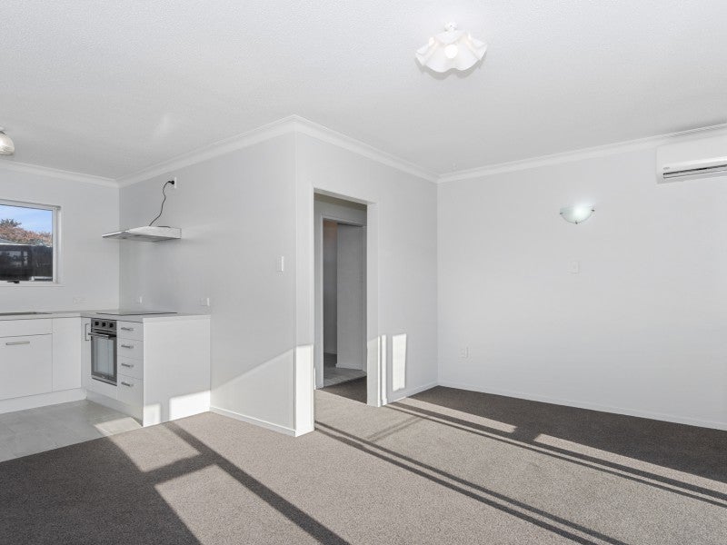 8A Greerton Road, Gate Pa, Tauranga - Carousel 2