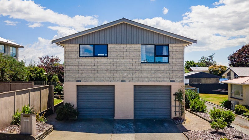11 Burnett Street, Oceanview, Timaru - Carousel 1