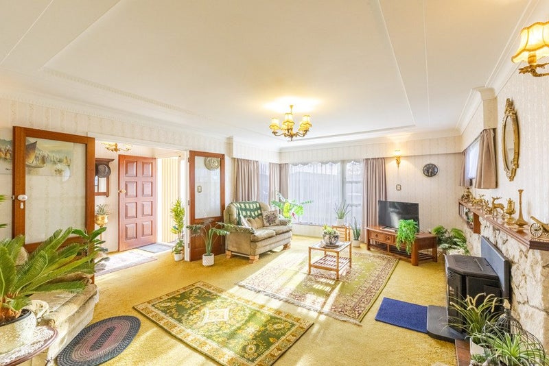 409 Frimley Place, Frimley, Hastings - Carousel 2