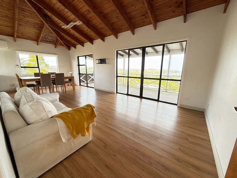 1435 Whangaparaoa Road, Army Bay, Whangaparaoa - Carousel 2