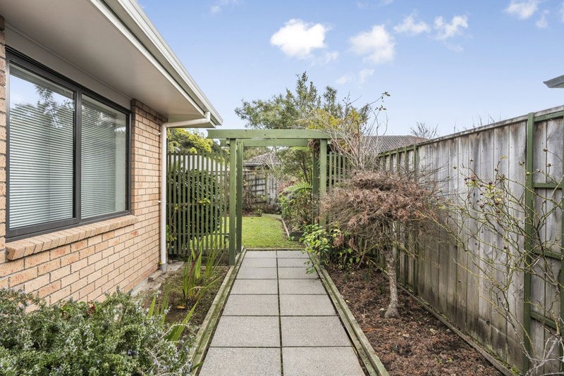 8 Banksiana Street, Trentham, Upper Hutt - Carousel 2