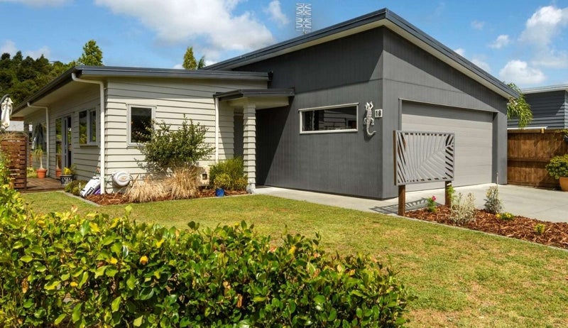 18 Rire Hau Lane, Pyes Pa, Tauranga - Carousel 2