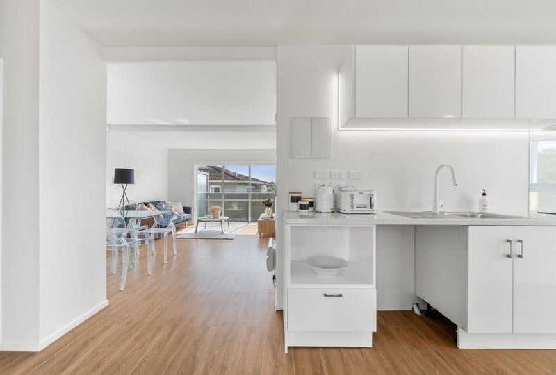 4/12 Cruickshank Crescent, Meadowbank, Auckland - Carousel 2