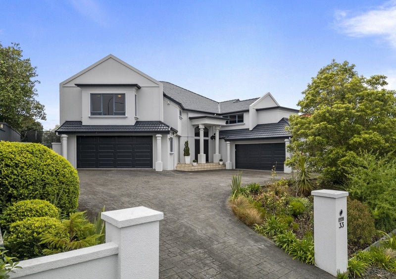 33 Ruapehu Drive, Fitzherbert, Palmerston North - Carousel 1