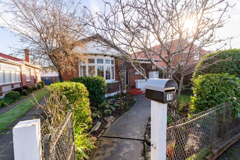 19 Ings Avenue, Saint Clair, Dunedin - Carousel 31