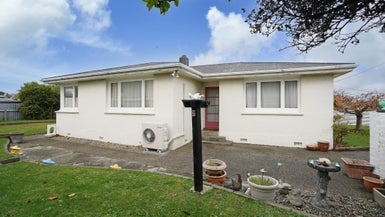 26 Christina Street, Strathern, Invercargill - Carousel 1