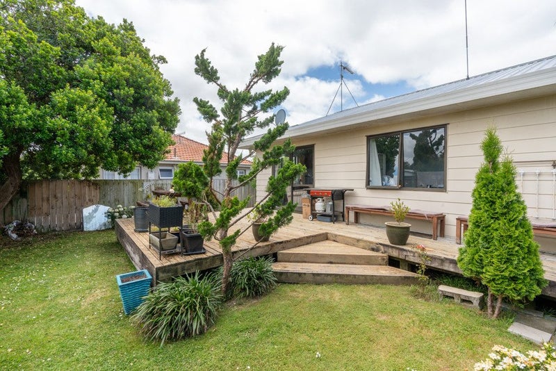 122A Clarkin Road, Fairfield, Hamilton - Carousel 2
