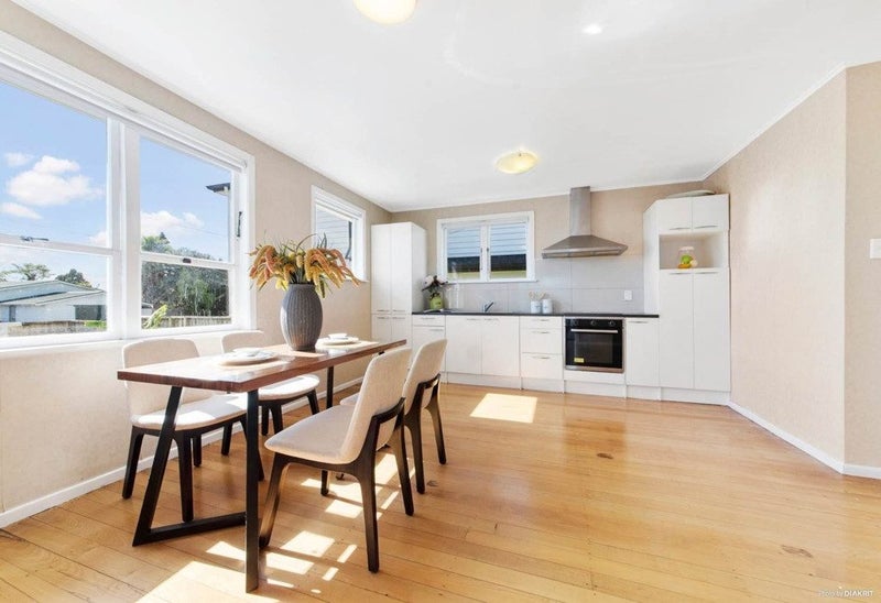 4A Mawney road, Henderson, Auckland - Carousel 2