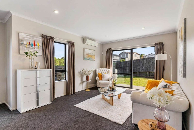 38 Kaimoana Street, Weymouth, Auckland - Carousel 2