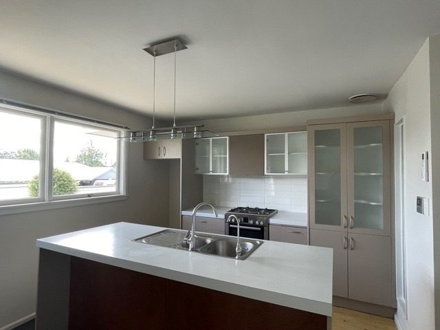 2A Roscoe Street, Saint Martins, Christchurch - Carousel 2