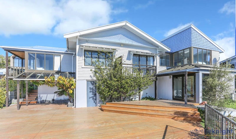 18 Mount Pleasant Road, Mount Pleasant, Christchurch - Carousel 1